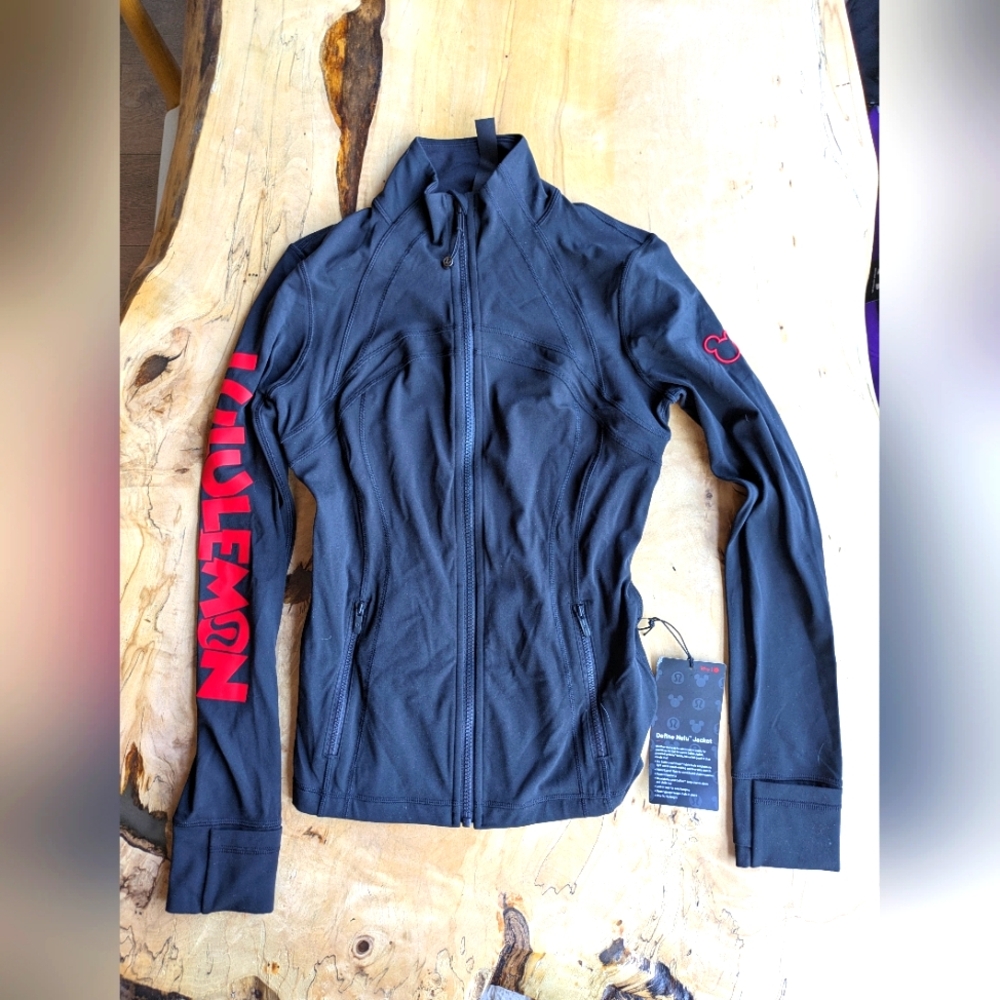 Disney x lululemonDefine Jacket Nulu